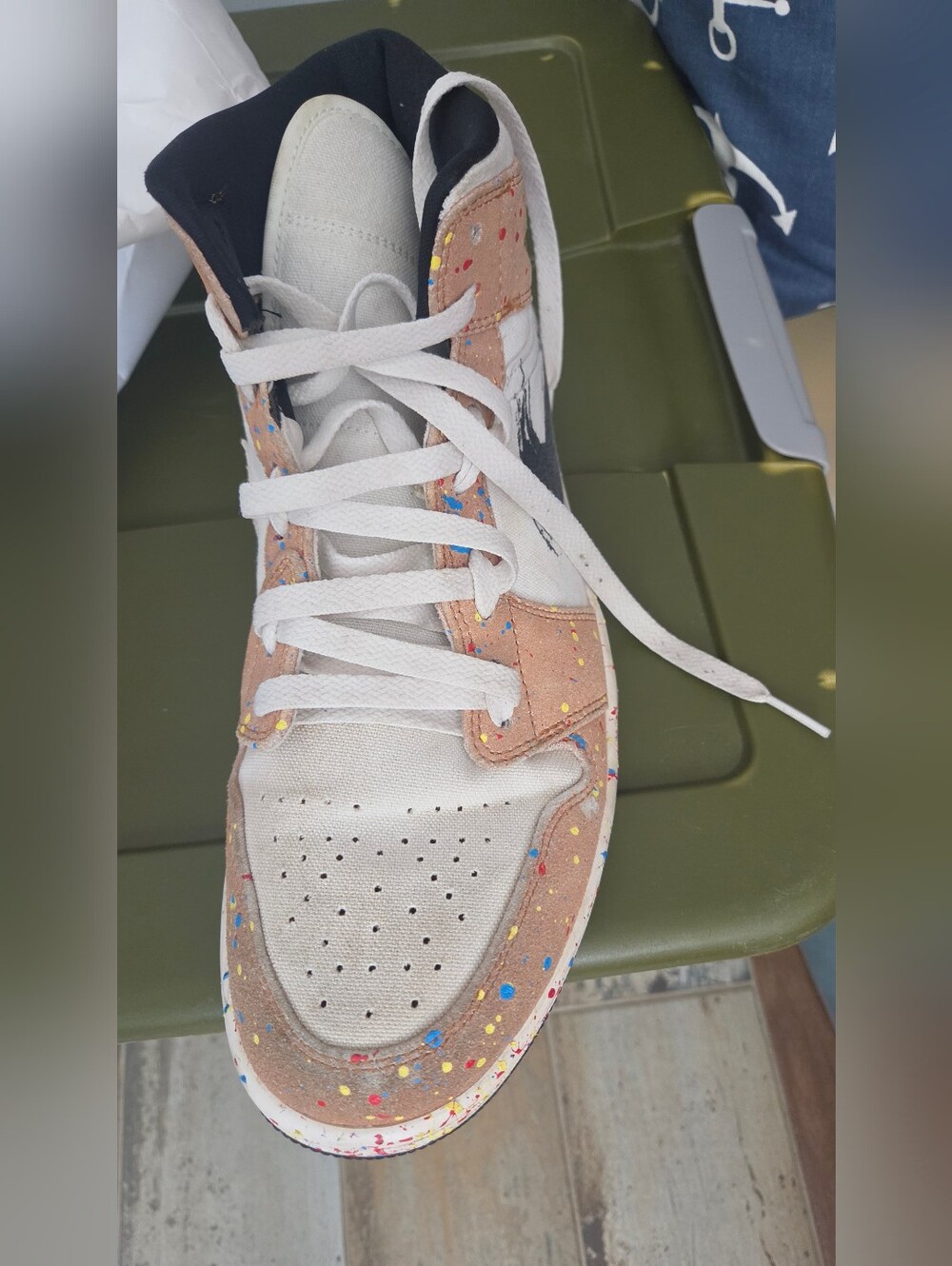 Nike AIR Jordan 1 MID SE 'Brushstroke Paint Splatter" - Picture 2 of 7